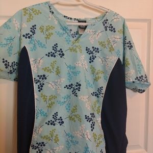 XL Cherokee Scrub Top w/ Stretch Side Panels